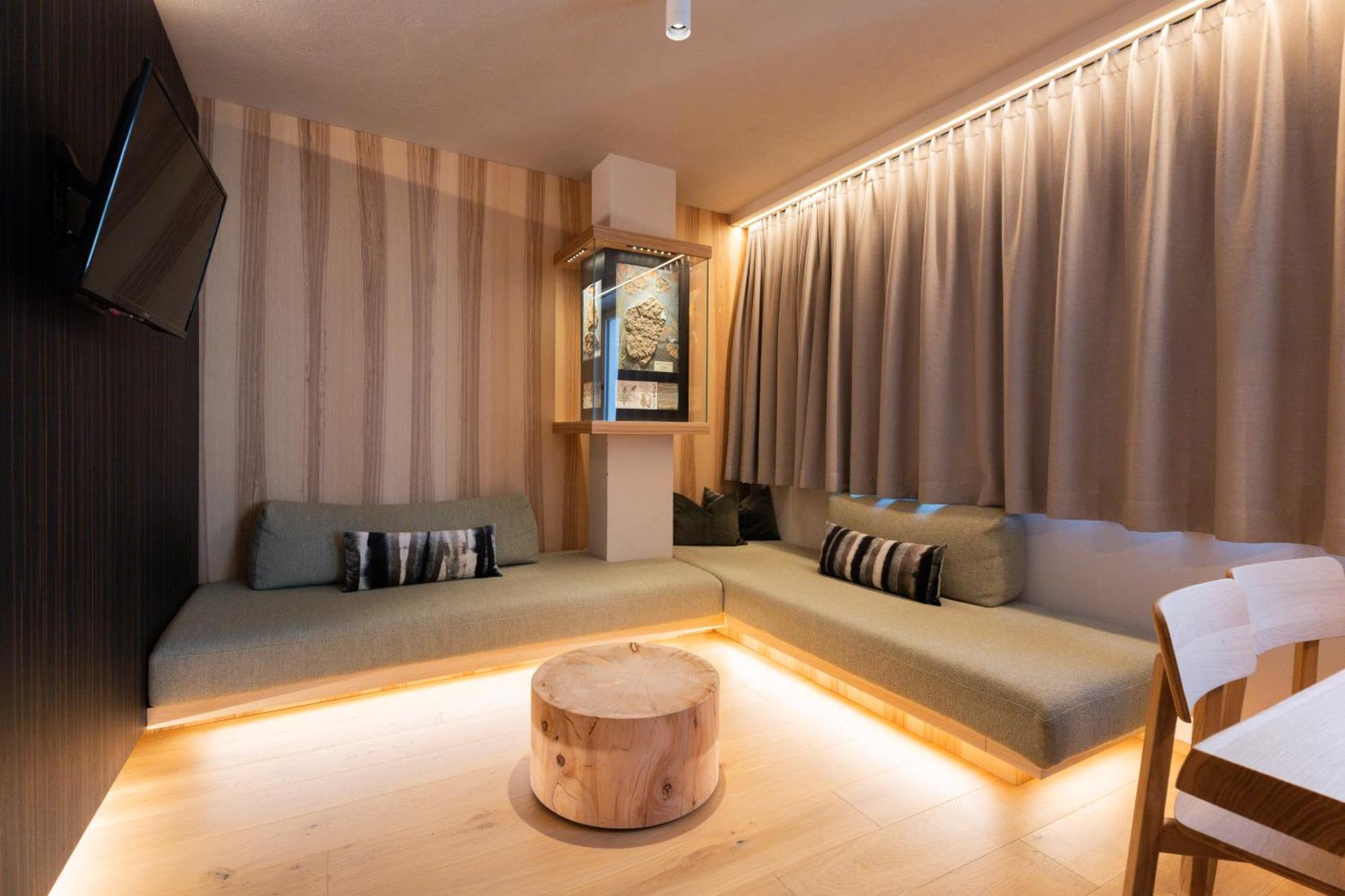 Wachtler Dolomite Aparthotel 3*